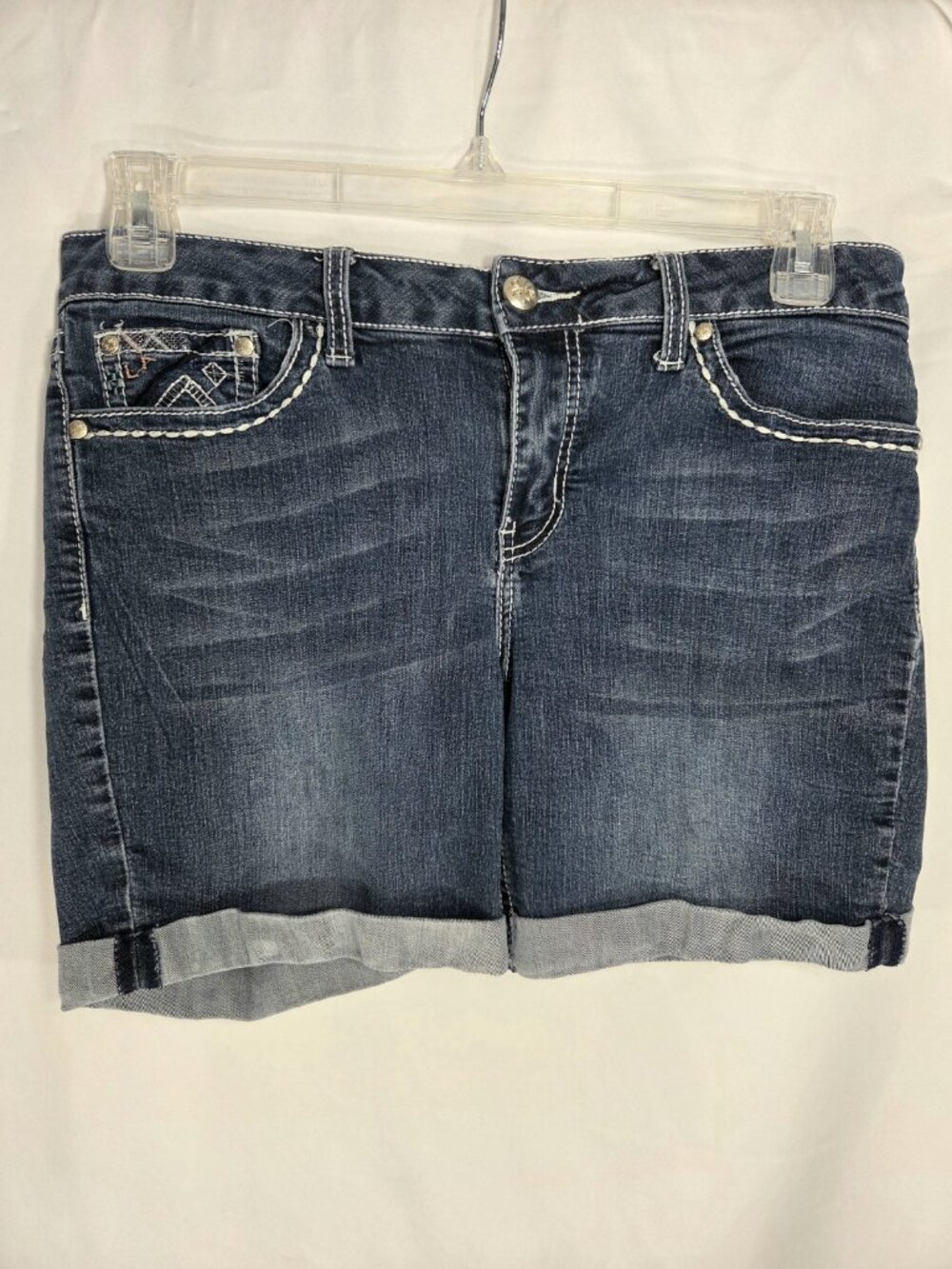 Love Indigo Embellished Back Pocket Cotton Denim Blue Jean Cuffed Shorts Size 10